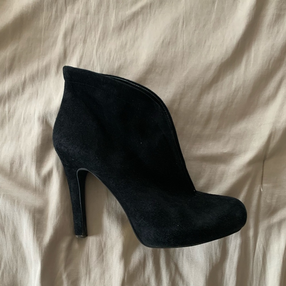 Jessica Simpson ankle booties with heel